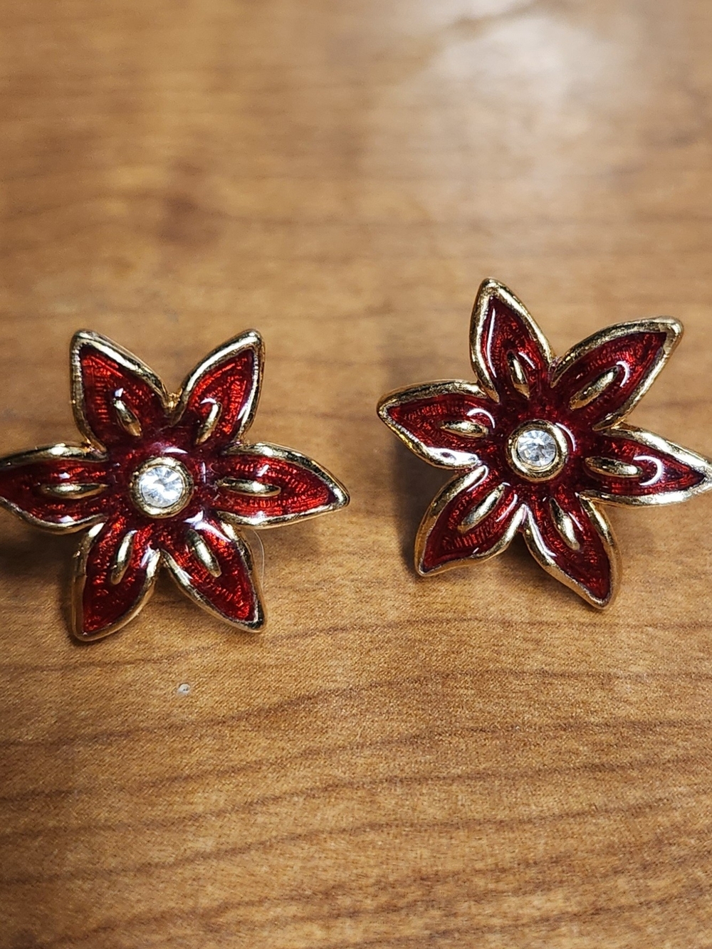 Vintage Avon Poinsettia Crystal Center Stud Earrings - Women Jewelry